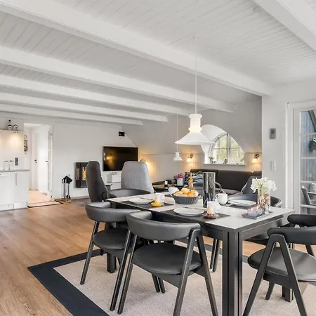 Holiday home Rasmina - 1-2km From The Sea By Interhome *